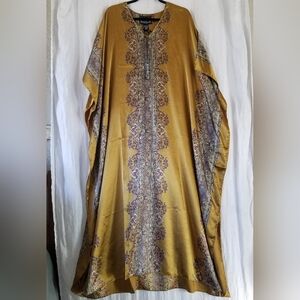 Generation 524 | Lightweight Gold Kaftan